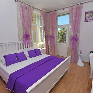 https://luxury-rooms-nirvana.splithotels.org